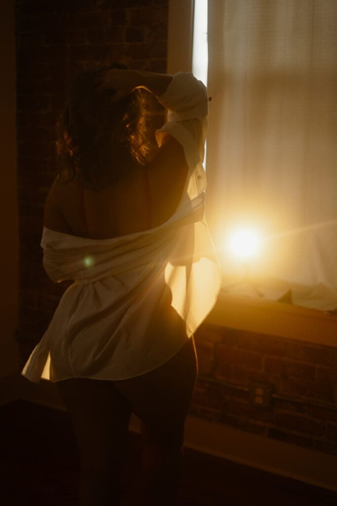 golden hour boudoir set during knoxville boudoir photography session at the lightfoot by knoxville boudoir photographer rosewood boudoir